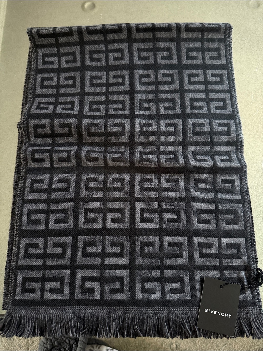 Men's Givenchy scarf with tags